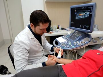 Aparelho de ultrassonografia com Doppler – Buritama