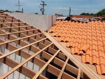 Reforma do telhado, troca do piso do pátio e construção de uma quadra na escola infantil Edna Regina de Oliveira e Silva, e calçamento da avenida Vereador José Trindade Marcondes de Bairro Vila das Graças – Redenção da Serra