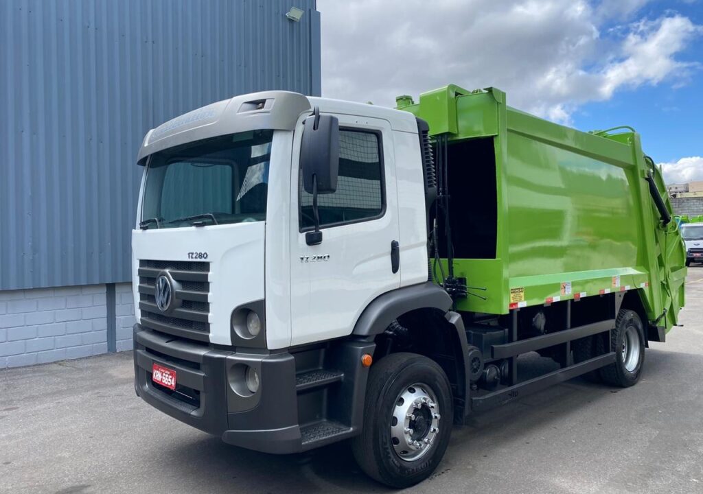 Aquisição de um Caminhão Compactador  Catiguá