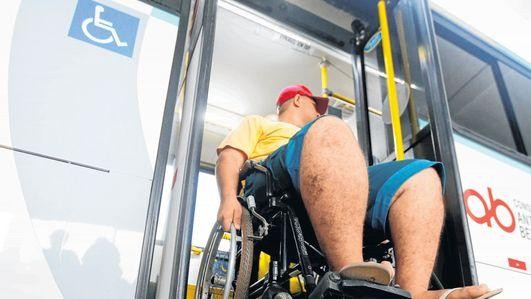 Microônibus adaptado PCD para o Esporte  São R