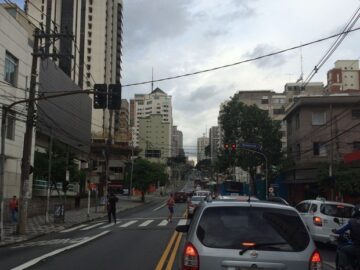 Pedido de troca de mão na Rua Victorio Santim na V