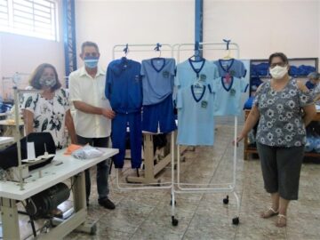 Compra de uniformes da rede municipal  Ipeúna