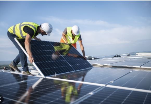 Energia solar para creche Ragih Moysés  Miguelópo