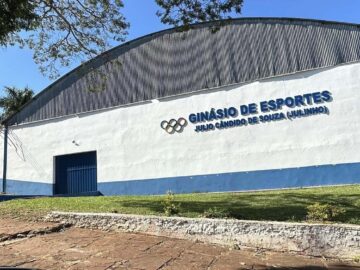 Reforma do ginásio Júlio Cândido Souza  Timburi