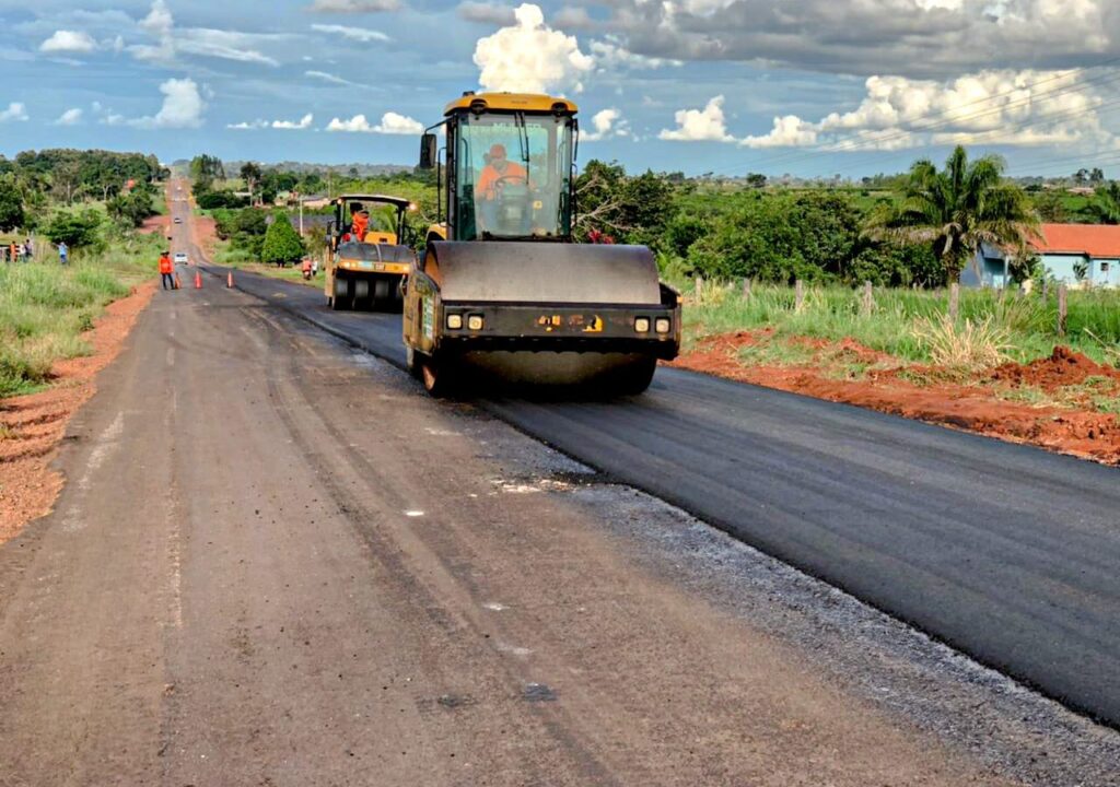 Asfaltamento  Arandu