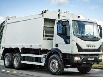 Aquisição de caminhão compactador  Ã“leo