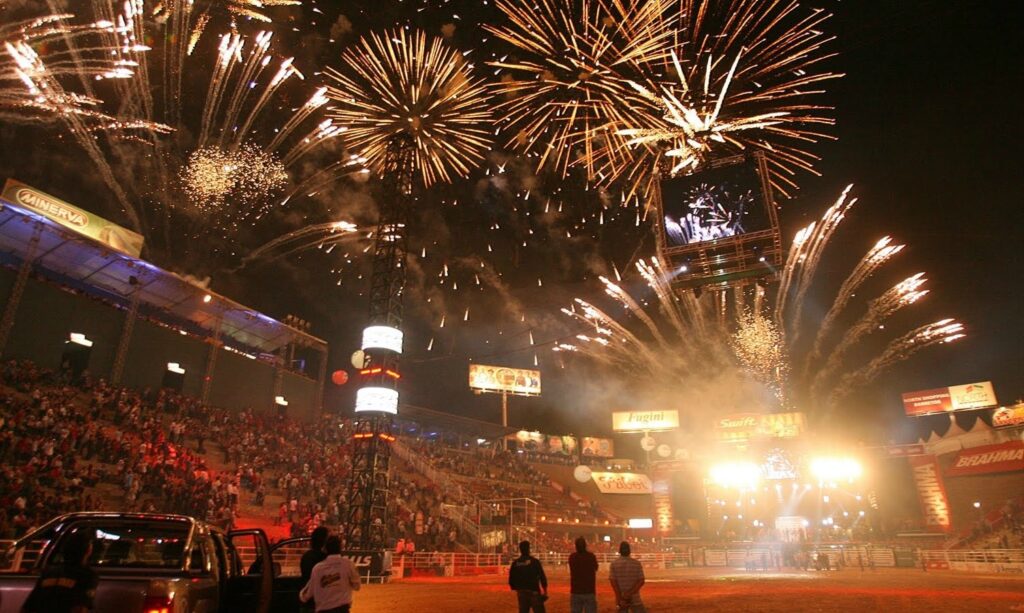 Festa do Peão  Lourdes