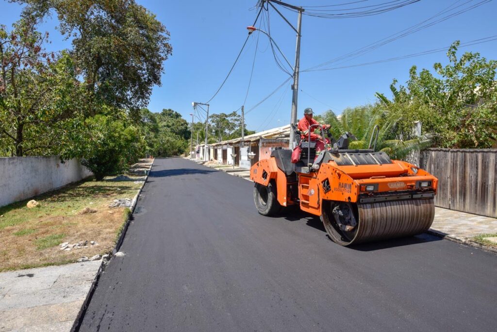 Pavimentação da Rua Francisco Herrera  Valo Velh