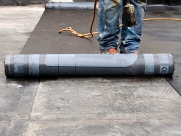 Pedido de recapeamento da manta asfáltica na via e