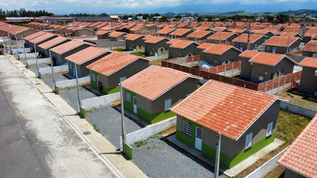 Pedido de área de Esporte no CDHU  Jaraguá