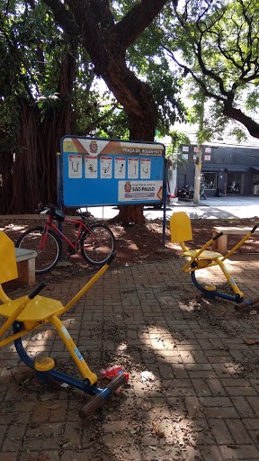 Pedido de Revitalização e reforma Praça Dr. Roger