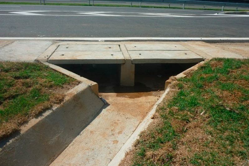 Drenagem para o bairro Jardim Taguá  Estiva Gerbi