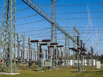 Instalação de subestação de energia elétrica – Porangaba