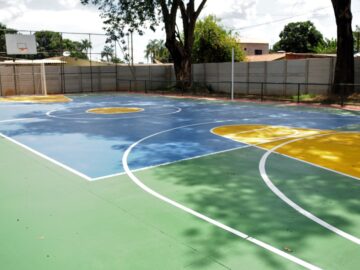 Reforma na quadra esportiva na Cidade Nova  Jacupiranga