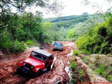 Pavimentação asfáltica do trajeto de acesso ao Parque Ecológico Salto do Nhô Tó  Ipeúna