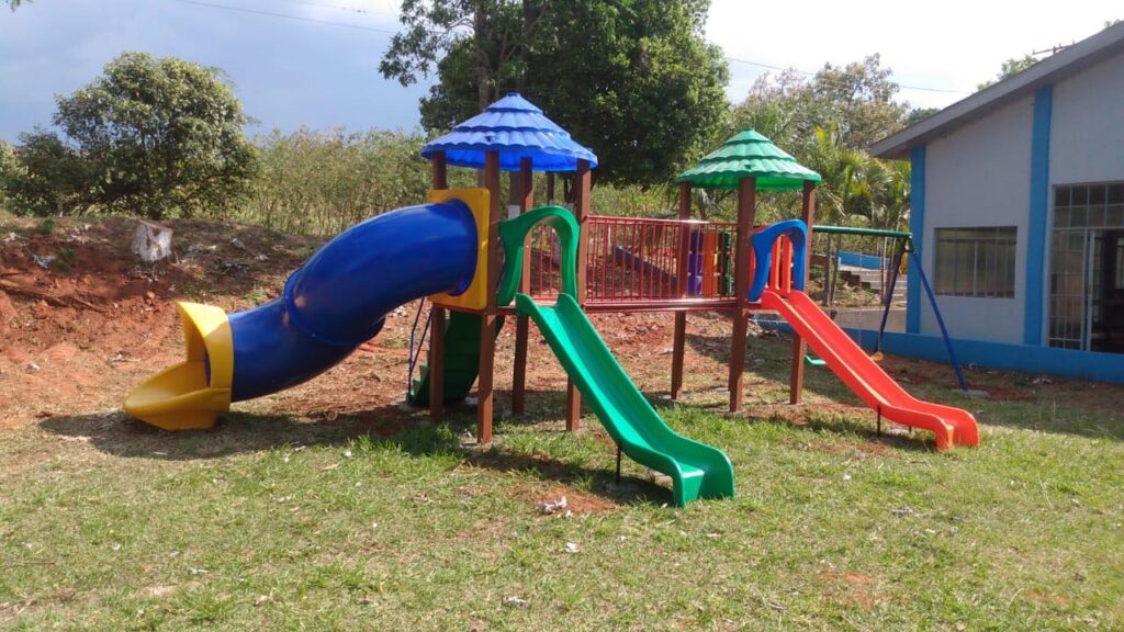 Aquisição de playgrounds para serem instalados nas áreas rurais – Pereiras
