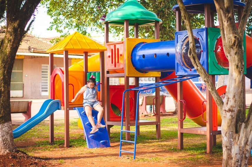 Implantação de parque infantil e academia ao ar livre no Bairro Barreiro  Nova Campina