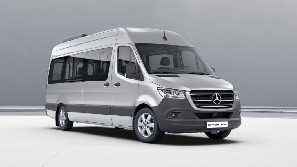 Veículo tipo Van de 16 lugares  Barra do Chapéu