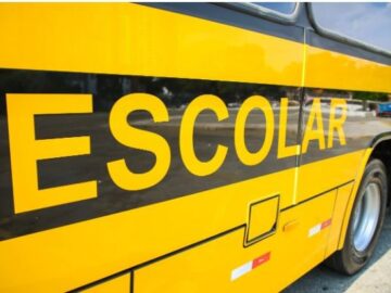 Ônibus para Transporte dos estudantes Universitários  Praia Grande