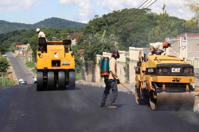 Pavimentação da rua Santo AntÃ´nio no Amador Bueno