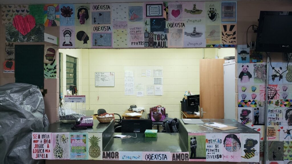 Pedido de reforma e troca de mobília CAPS III Adul