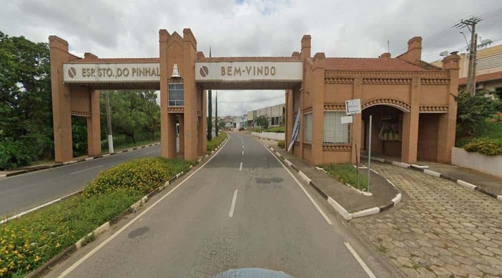 Construção do segundo Portal – Espírito Santo do Pinhal