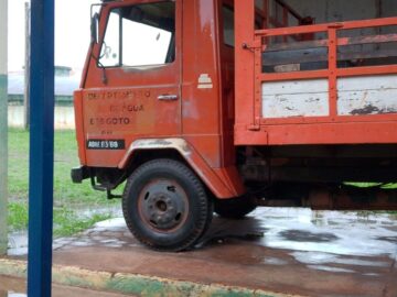 Aquisição de um caminhão, tipo caminhonete, para uso do Departamento de Água e Esgoto do Município de Tabapuã