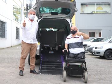 Veículo adaptado para cadeirantes  Sarutaiá