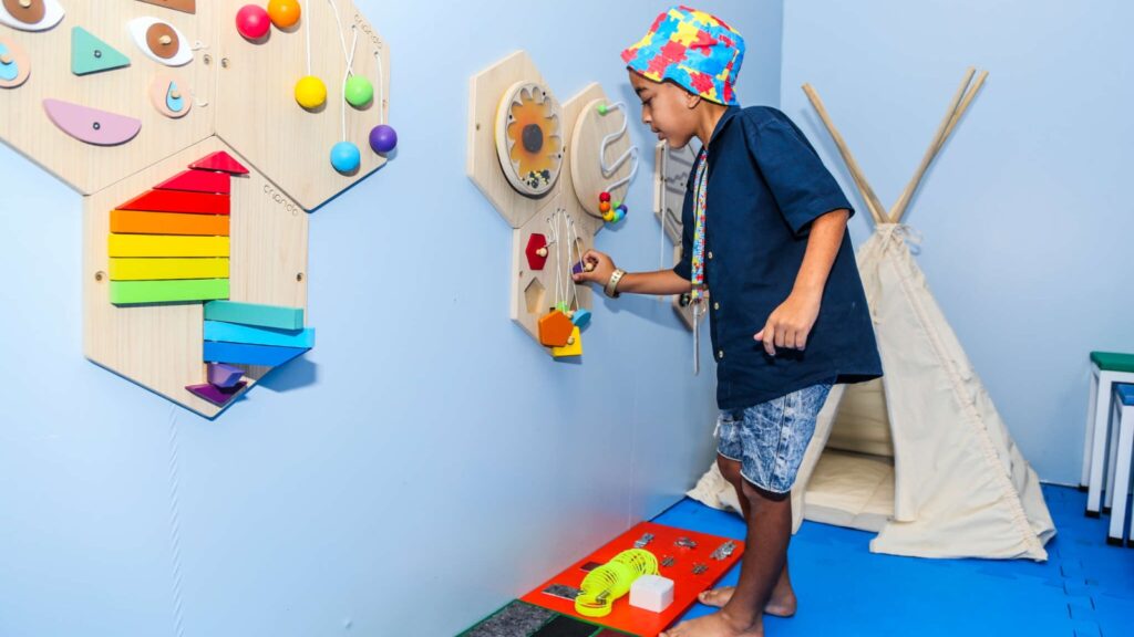 Criação de sala sensorial para o CEAMI  Centro Especializado em Apoio Multidisciplinar de Itaí