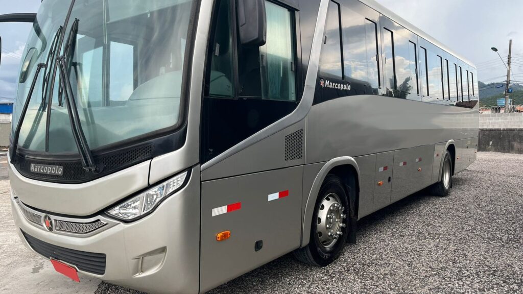 Compra de ônibus com 40 lugares  Bauru