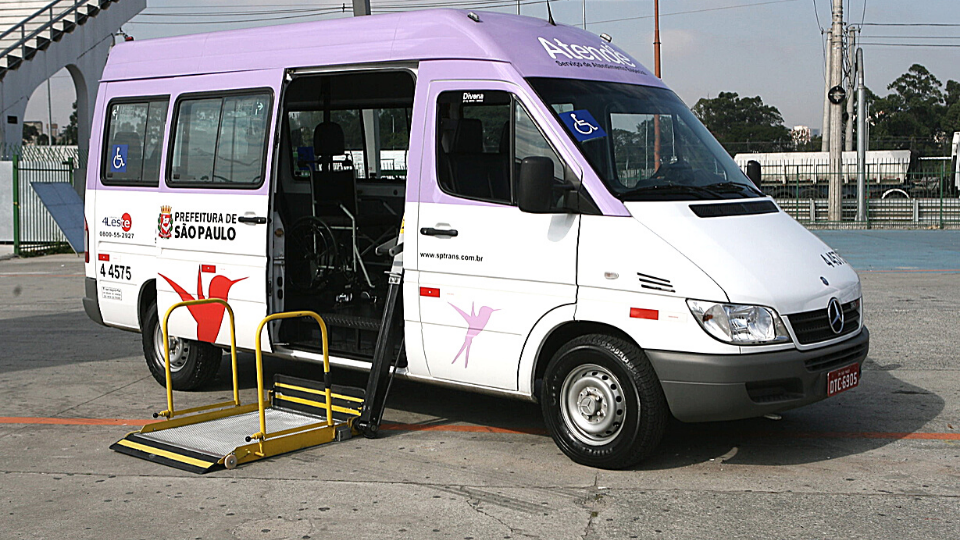 Aquisição de veículo acessível para transporte de idosos  Timburi
