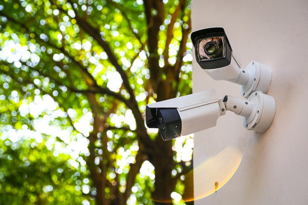Implantar câmeras de segurança com tecnologia de reconhecimento de placas veiculares e inteligência artificial  Ipiguá