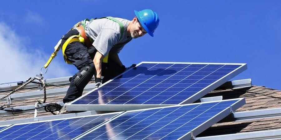 Instalação de sistema de energia fotovoltaica na Santa Casa de Macaubal
