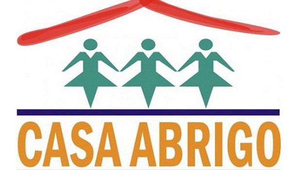 Construção de uma Casa Abrigo  Bertioga