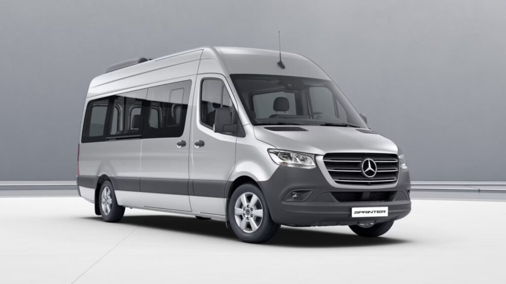 Van para o Centro de Referência e Desenvolvimento Comunitário Correia CRDC – São Paulo