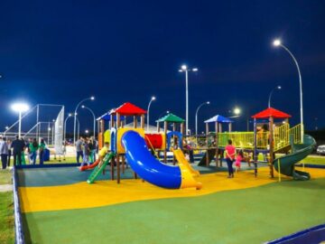 Aquisição e instalação de playground nas praças e áreas públicas – Cajobi