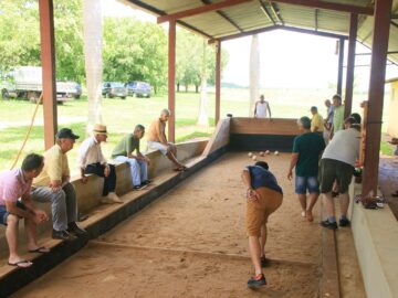 Construção de Campo de Bocha e Malha – Anhumas