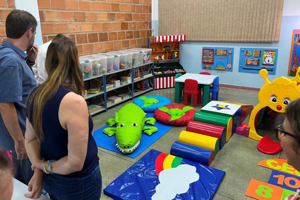 Equipagem de sala multidisciplinar – Mirassolândia