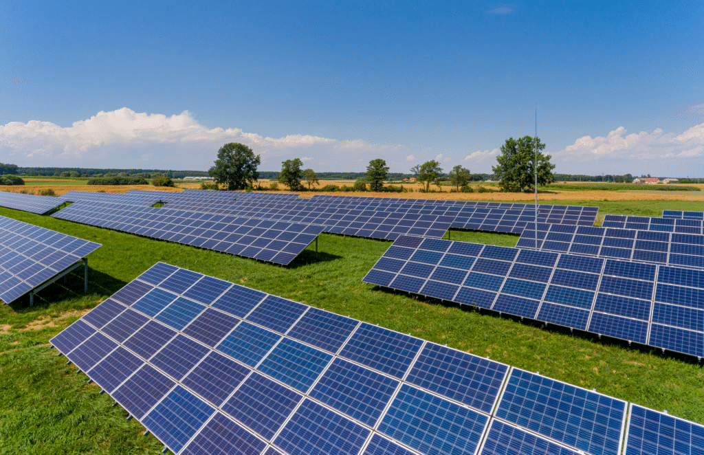 Implementação de um sistema de energia solar fotovoltaica – Mogi Mirim