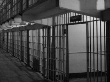 PL 144/2019 – Tipifica o crime de atentado contra o sistema carcerário.