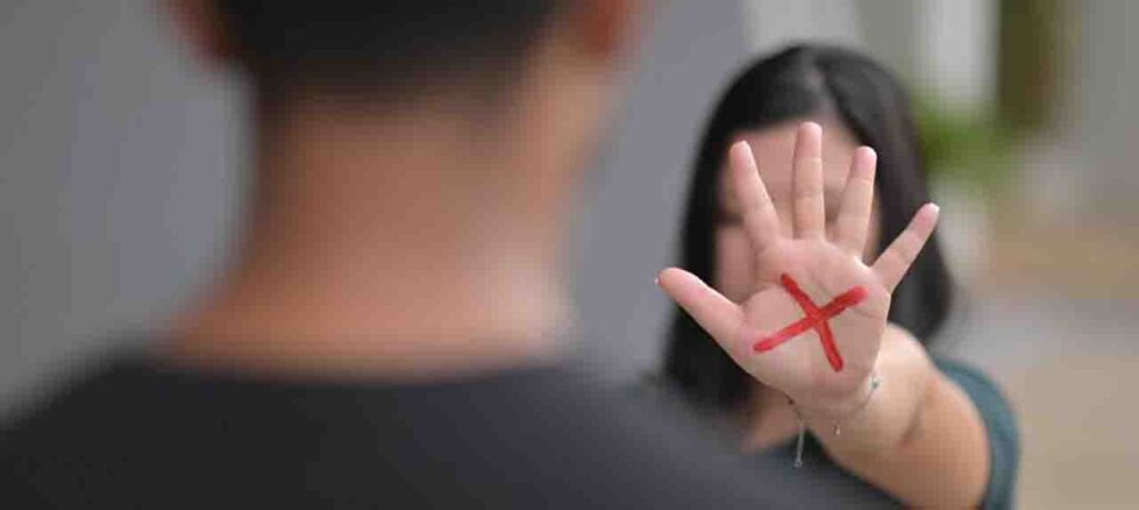 PL 3863/2021 – Obriga o Poder Público a divulgar a existência do crime de importunação sexual.