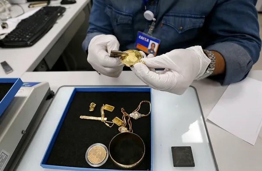 PL 1470/2015 – Torna impenhoráveis os recursos públicos recebidos por instituição privada, para o desempenho de serviços ou atividades de interesse público, em decorrência da celebração de contrato de gestão, termo de parceria, de colaboração ou de gestão.