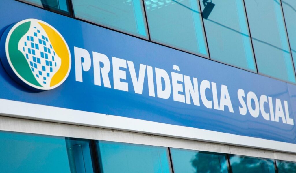 PL 1141/2021 – Dispõe sobre a obrigação das instituições financeiras credenciadas para o pagamento dos benefícios do Regime Geral de Previdência Social (RGPS)…