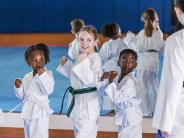 PL 2369/2023 – Inclusão de Artes Marciais no Currículo Escolar