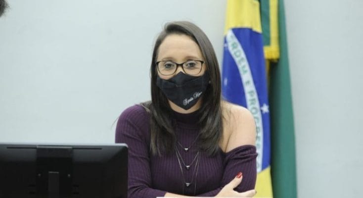 Renata Abreu (Podemos-SP) encaminhou pedido ao presidente Arthur Lira (PP-AL)